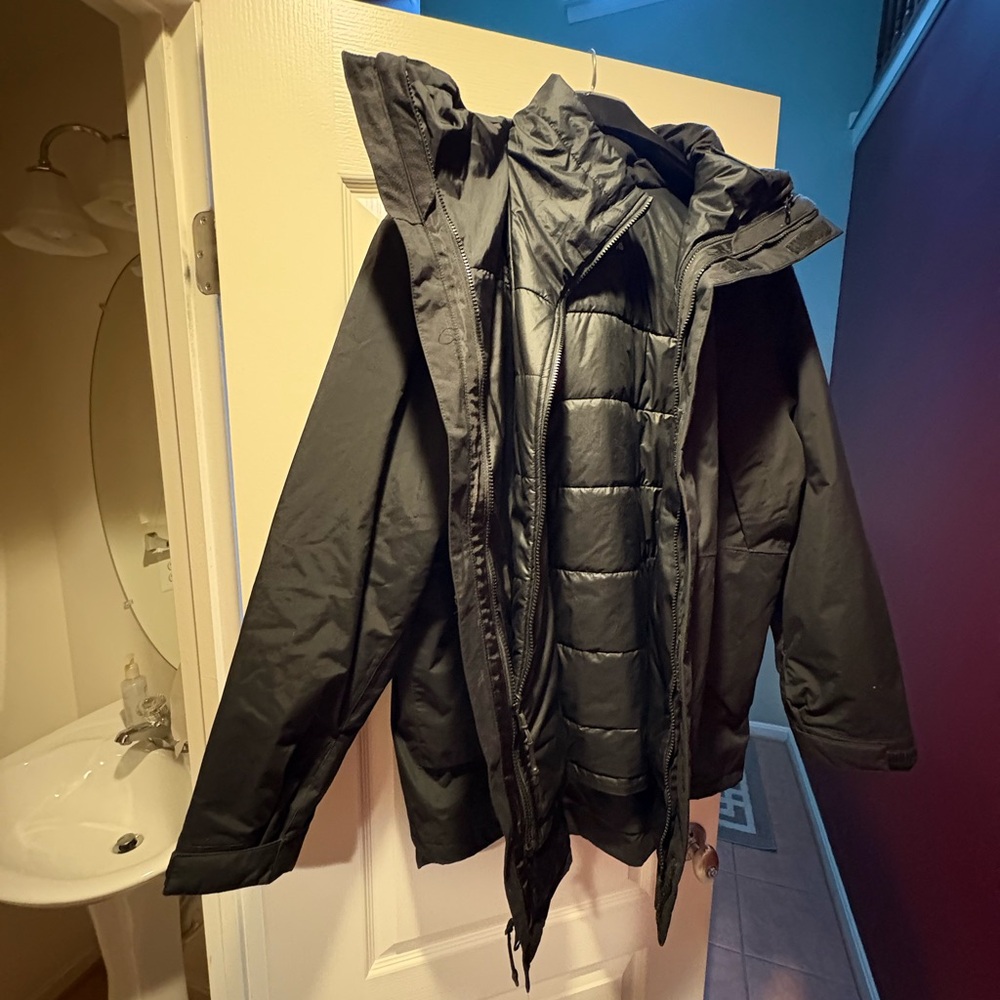The North Face Black Insulated Puffer Jacket with Hood